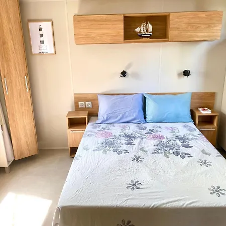Mobil Home Excellence 6 Personnes Climatise, Au Camping Mer Et Soleil 5 Etoiles, Saint George D'Oleron Camping *