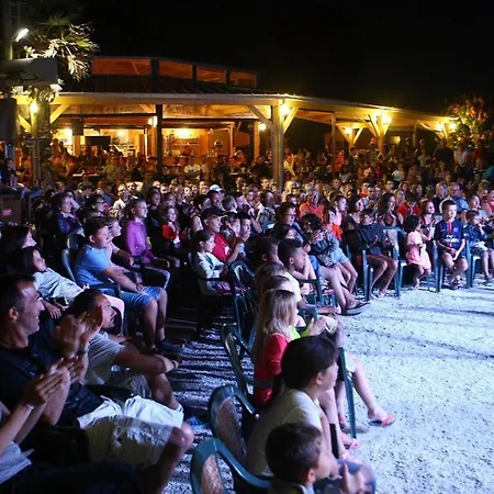 Mobil Excellence 6 Personnes Au Et Soleil, Saint George D'oleron *