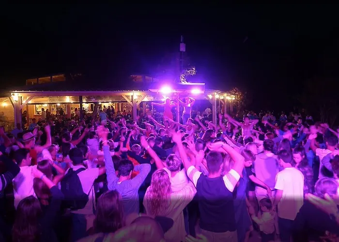 Mobil Excellence 6 Personnes Au Et Soleil, Saint George D'oléron * Les Sables Vignier