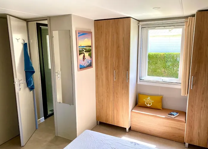 Mobil Excellence 6 Personnes Au Et Soleil, Saint George D'oléron Camping